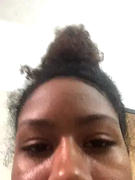 Snapshot of LilithCuban chatting on 09/08/25, 09:03 LilithCuban online show from 09/08/25, 09:03