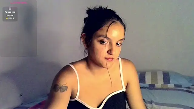 Snapshot of Ari_20_ chatting on 05/16/26, 09:13 Ari 20 online show from 05/16/26, 09:13