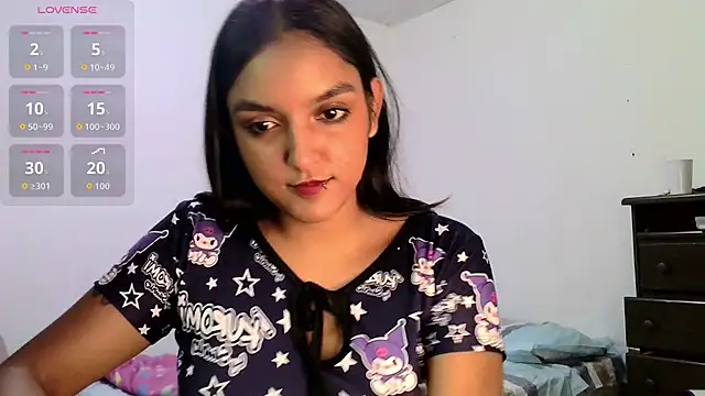 Snapshot of Ari_20_ chatting on 06/10/26, 07:46 Ari 20 online show from 06/10/26, 07:46