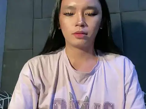 Claudia Johnson online show from 11/04/25, 06:29