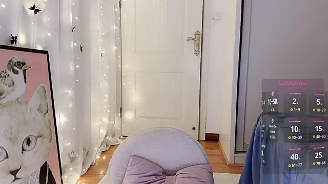 Snapshot of charlotte520 chatting on 09/30/25, 12:37 charlotte520 online show from 09/30/25, 12:37