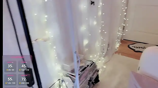 Snapshot of charlotte520 chatting on 01/06/26, 12:47 charlotte520 online show from 01/06/26, 12:47