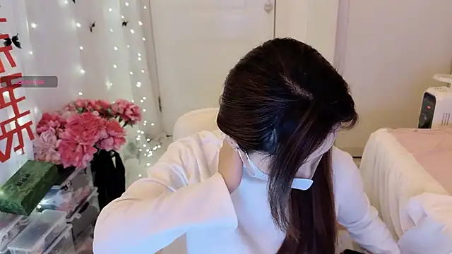 Snapshot of charlotte520 chatting on 02/26/26, 11:04 charlotte520 online show from 02/26/26, 11:04