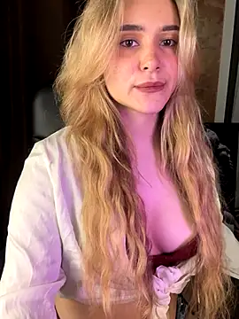 Chloe Ravens online show from 10/11/25, 08:07