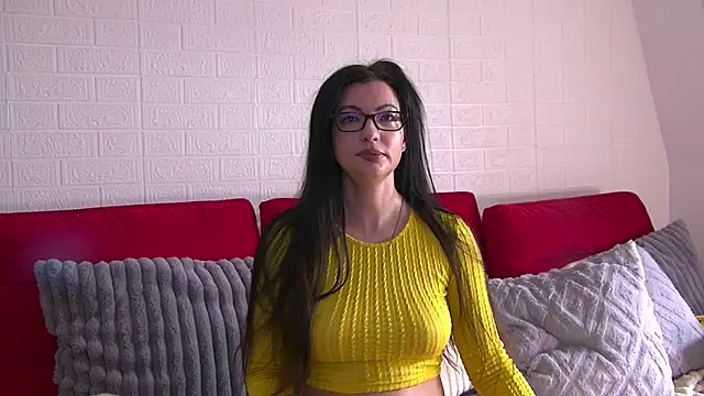 OpheliaZainne online show from 02/04/26, 09:15