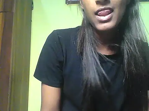 mickle james online show from 09/30/25, 03:39