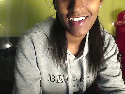 mickle james online show from 11/26/25, 05:58