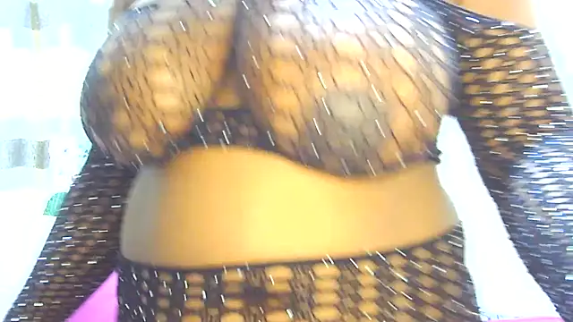 Black-Barbiexxc online show from 10/21/25, 10:27