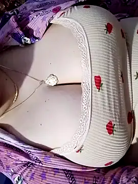 Hnonasix89 online show from 04/06/26, 12:41