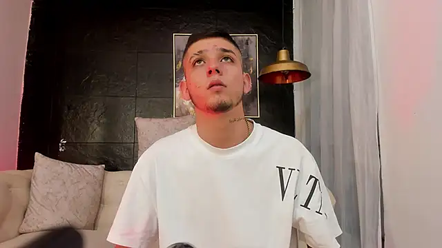 Mathewboy1 online show from 10/01/25, 11:27