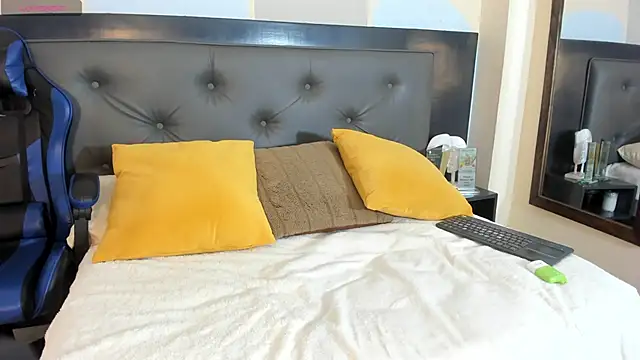 Mathewboy1 online show from 04/01/26, 11:33