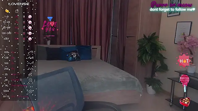 Snapshot of LiSinDoll chatting on 10/06/25, 01:25 LiSinDoll online show from 10/06/25, 01:25