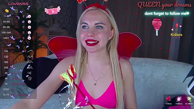 Snapshot of LiSinDoll chatting on 11/04/25, 07:07 LiSinDoll online show from 11/04/25, 07:07