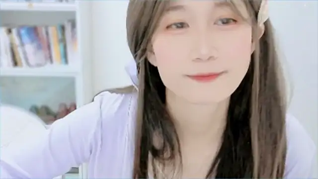 Rabbitlittlefool online show from 12/21/25, 08:49