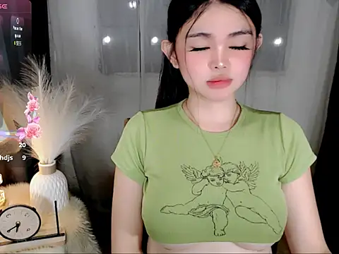 Bianca cedine12 online show from 05/05/26, 12:51