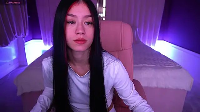 Snapshot of FataleNellie chatting on 11/10/25, 09:14 FataleNellie online show from 11/10/25, 09:14