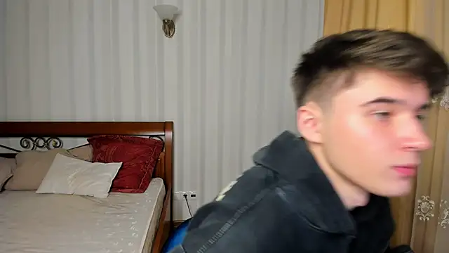 Snapshot of SherlockMax chatting on 09/12/25, 06:30 SherlockMax online show from 09/12/25, 06:30