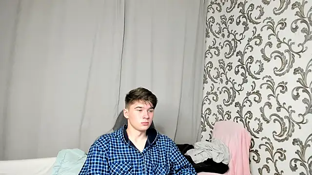 Snapshot of SherlockMax chatting on 09/13/25, 07:24 SherlockMax online show from 09/13/25, 07:24