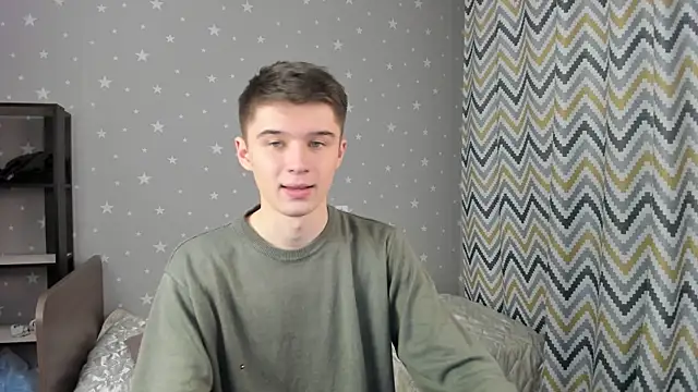 Snapshot of SherlockMax chatting on 11/22/25, 03:55 SherlockMax online show from 11/22/25, 03:55