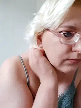 VikaKing online show from 09/17/25, 08:05