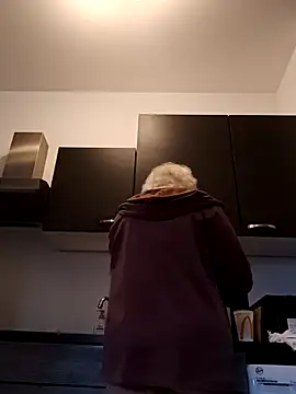 VikaKing online show from 10/11/25, 07:18