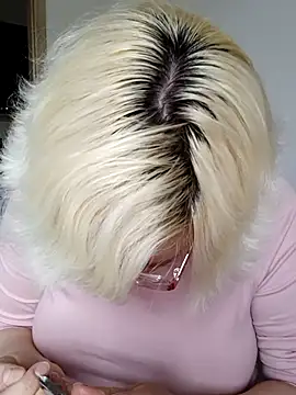 VikaKing online show from 10/18/25, 08:37