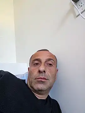 Snapshot of NY-DuDu chatting on 10/04/25, 03:32 NY-DuDu online show from 10/04/25, 03:32