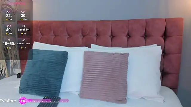 Tania 77  online show from 11/24/25, 12:05