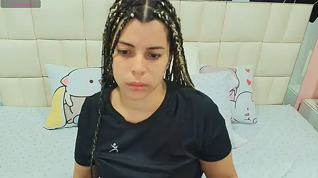 gisell gomez online show from 11/29/25, 12:19