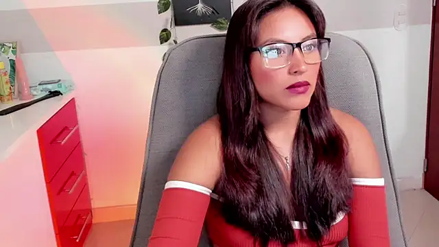 Cameroon-Diaz online show from 04/15/26, 01:51