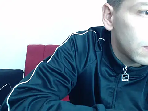 Thomasjons  online show from 10/04/25, 03:54