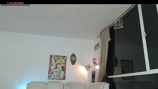 Thomasjons  online show from 04/28/26, 10:09