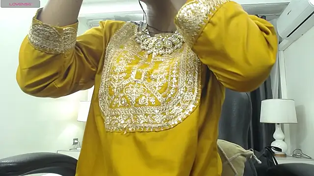 kairadayamai online show from 04/22/26, 12:39