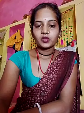 Snapshot of Hot_bbbb chatting on 04/16/26, 10:05 Hot bbbb online show from 04/16/26, 10:05