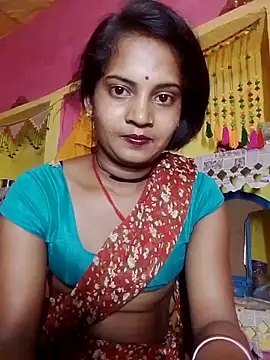 Snapshot of Hot_bbbb chatting on 04/18/26, 06:23 Hot bbbb online show from 04/18/26, 06:23
