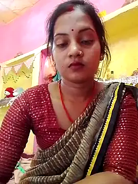 Snapshot of Hot_bbbb chatting on 05/17/26, 05:27 Hot bbbb online show from 05/17/26, 05:27