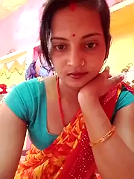 Snapshot of Hot_bbbb chatting on 05/20/26, 05:35 Hot bbbb online show from 05/20/26, 05:35