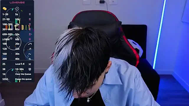 imlaiaaa online show from 11/04/25, 11:59