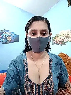 Snapshot of Cute_Faria chatting on 04/30/26, 04:08 Cute Faria online show from 04/30/26, 04:08