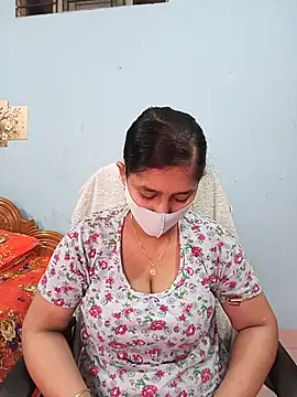 Snapshot of Cute_Faria chatting on 06/11/26, 04:43 Cute Faria online show from 06/11/26, 04:43