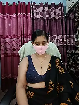 Snapshot of Cute_Faria chatting on 07/20/26, 01:57 Cute Faria online show from 07/20/26, 01:57