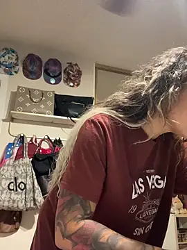 Chicagobabe online show from 09/28/25, 01:22