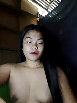 Snapshot of cloe_candy19 chatting on 10/06/25, 11:13 cloe candy19 online show from 10/06/25, 11:13