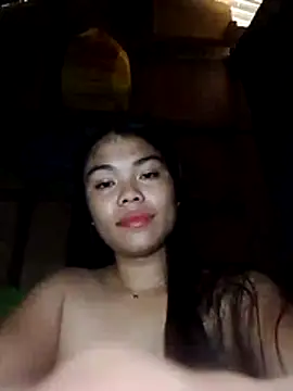 Snapshot of cloe_candy19 chatting on 12/15/25, 08:40 cloe candy19 online show from 12/15/25, 08:40