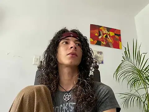 camille delrey online show from 11/07/25, 05:13