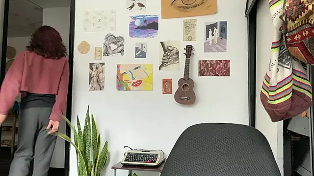 camille delrey online show from 02/16/26, 05:31