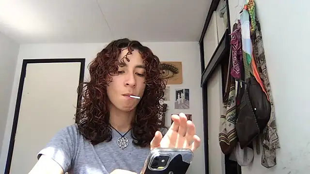 camille delrey online show from 04/01/26, 07:11