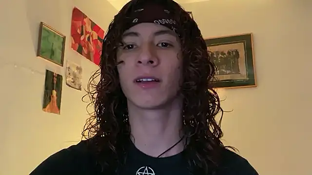 camille delrey online show from 04/30/26, 01:23