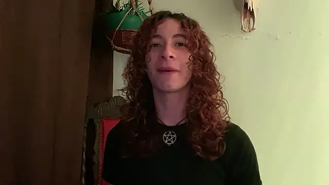Snapshot of camille_delrey chatting on 06/22/26, 11:35 camille delrey online show from 06/22/26, 11:35