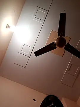 Snapshot of payalsharma95 chatting on 10/25/25, 04:57 payalsharma95 online show from 10/25/25, 04:57